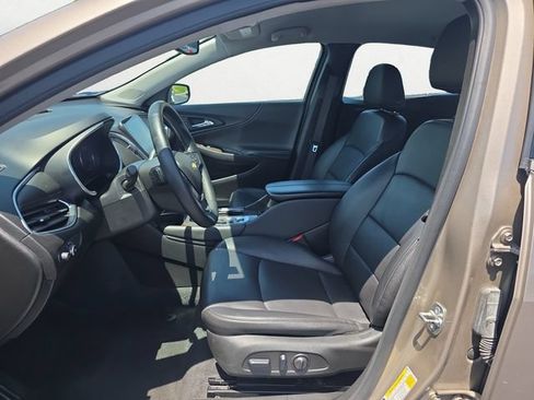 Used 2024 Chevrolet Malibu LT FWD image 9