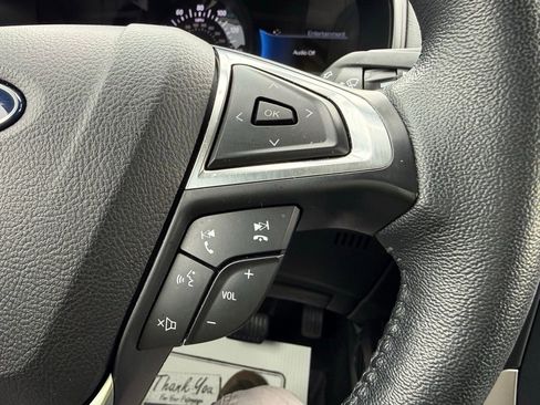 Used 2022 Ford Edge SEL w/ Sport Appearance Package image 18