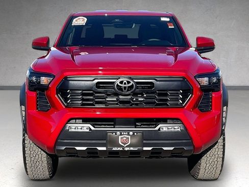 Used 2025 Toyota Tacoma TRD Off-Road image 3