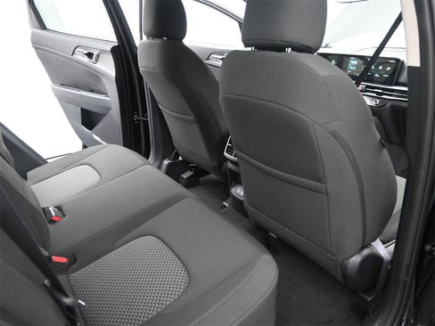 New 2026 Kia Sportage LX image 19