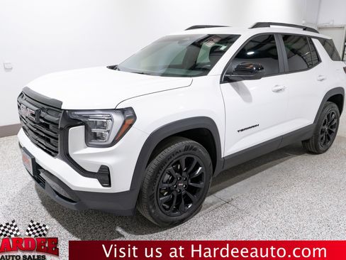 Used 2026 GMC Terrain Elevation w/ Elevation Premium Package FWD image 2
