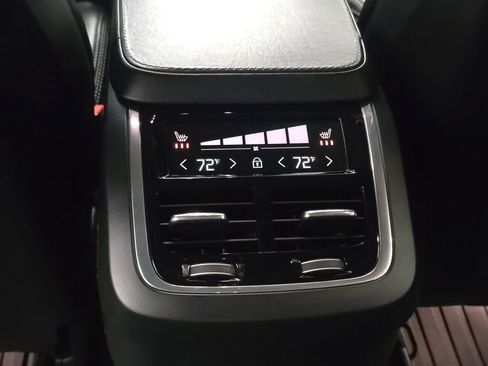 Used 2020 Volvo XC90 T6 Inscription w/ Protection Package image 18