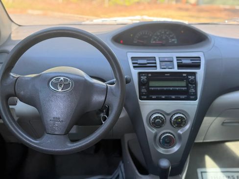 Used 2009 Toyota Yaris S FWD image 16