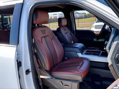 Used 2022 Ford F250 King Ranch w/ Chrome Package image 8