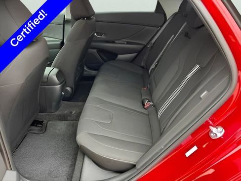 Used 2025 Hyundai Elantra Sport FWD image 9