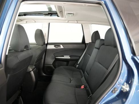 Used 2012 Subaru Forester 2.5X Premium AWD/4WD image 31