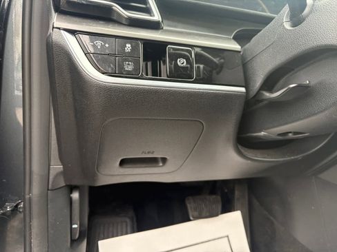 Used 2023 Kia Sportage EX AWD/4WD image 25