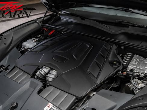 Used 2025 Porsche Cayenne GTS image 50