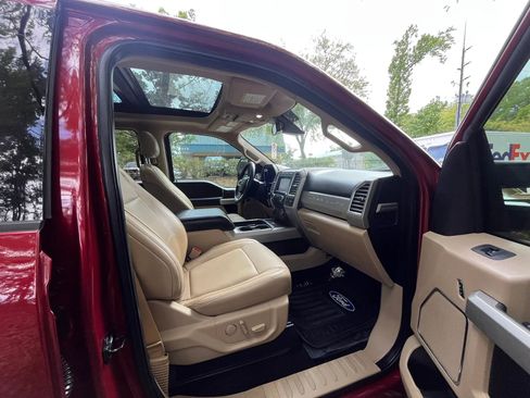 Used 2017 Ford F250 Lariat w/ Lariat Ultimate Package image 17