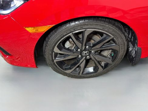 Used 2019 Honda Civic Sport image 14