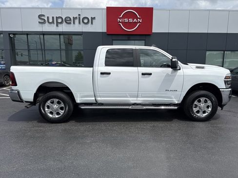 Used 2025 RAM 2500 Big Horn AWD/4WD image 2