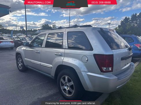 Used 2009 Jeep Grand Cherokee Laredo image 4