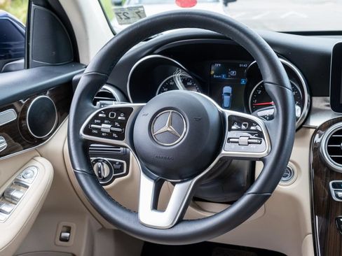 Used 2022 Mercedes-Benz GLC 300 4MATIC image 25