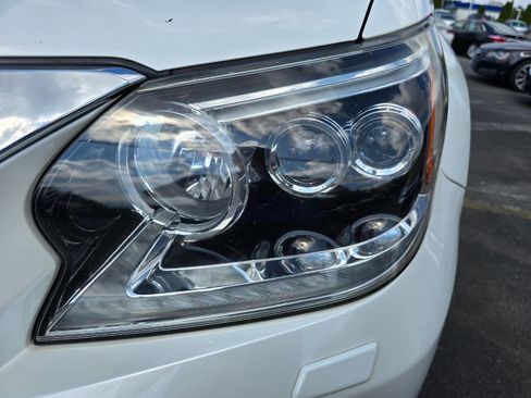 Used 2015 Lexus GX 460 w/ Premium Package image 9