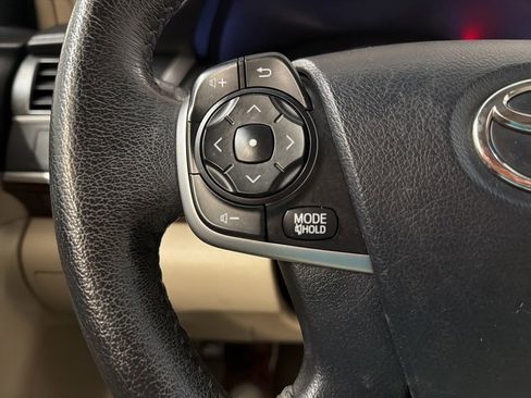 Used 2012 Toyota Camry XLE image 23