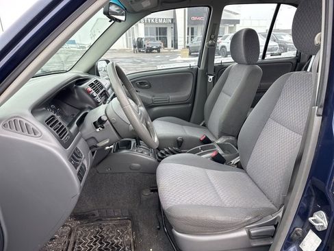 Used 2000 Chevrolet Tracker 4WD w/ Preferred Equipment Group 2 image 13