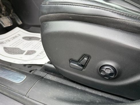 Used 2020 Jeep Cherokee Limited image 7