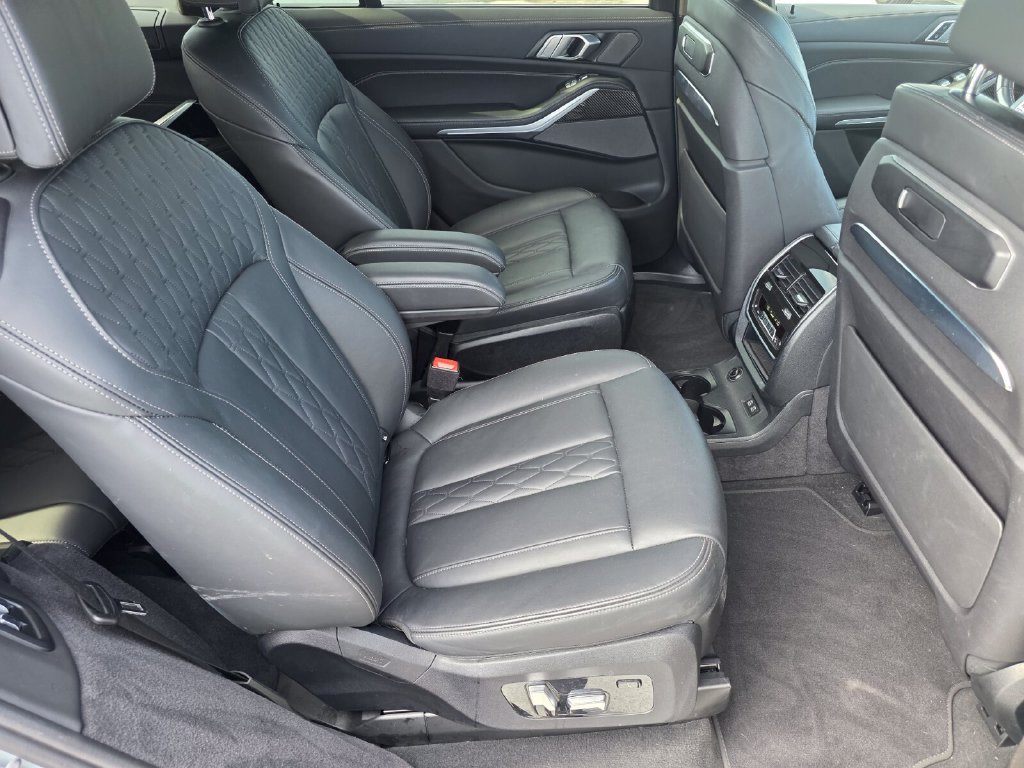 Certified 2024 BMW X7 M60i w/ Executive Package AWD/4WD image 29
