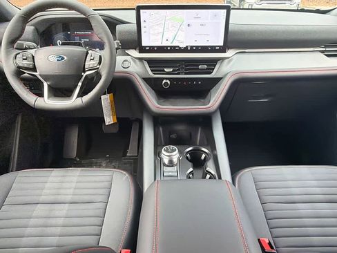 New 2026 Ford Explorer ST-Line w/ ST-Line Street Pack RWD image 20