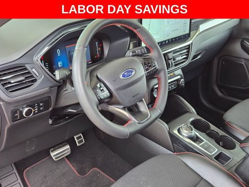Used 2023 Ford Escape ST-Line w/ Tech Pack #1 AWD/4WD image 10