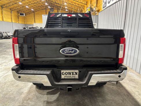 Used 2018 Ford F250 XL w/ Power Equipment Group AWD/4WD image 8