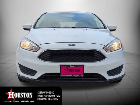 Used 2018 Ford Focus SE image 9