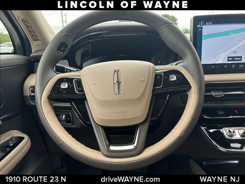 Certified 2024 Lincoln Corsair AWD image 25