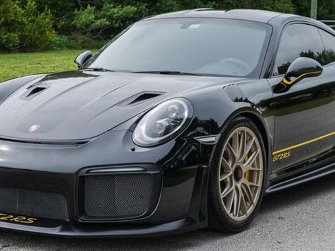 Used 2018 Porsche 911 GT2 RS w/ Weissach Package RWD image 1