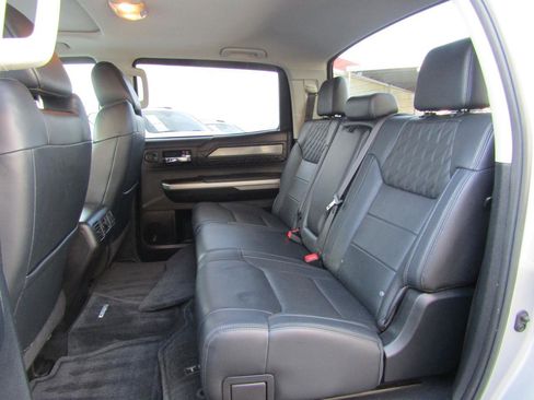 Used 2014 Toyota Tundra Platinum image 10