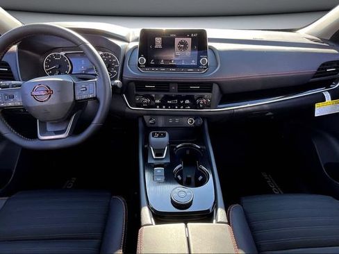 New 2026 Nissan Rogue SV AWD/4WD image 5