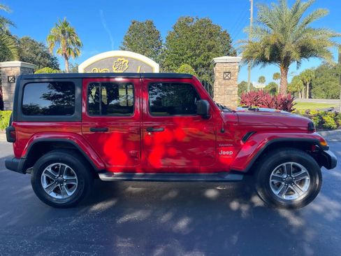 Used 2020 Jeep Wrangler Unlimited Sahara AWD/4WD image 18