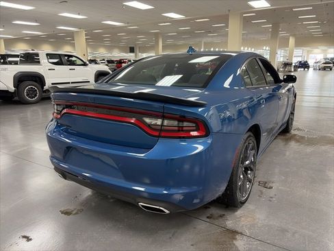 Used 2023 Dodge Charger SXT w/ Blacktop Package image 7