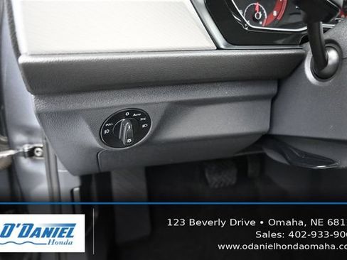 Used 2019 Volkswagen Jetta R-Line FWD image 27