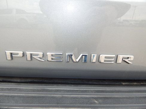 Used 2024 Chevrolet Suburban Premier w/ Max Trailering Package image 10