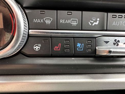 Used 2022 Ford Expedition XLT AWD/4WD image 26