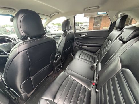 Used 2019 Ford Edge SEL w/ Equipment Group 201A FWD image 19
