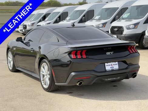 Used 2024 Ford Mustang GT Premium image 6