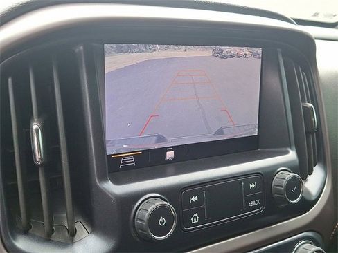 Used 2022 GMC Canyon AT4 w/ Trailering Package image 4