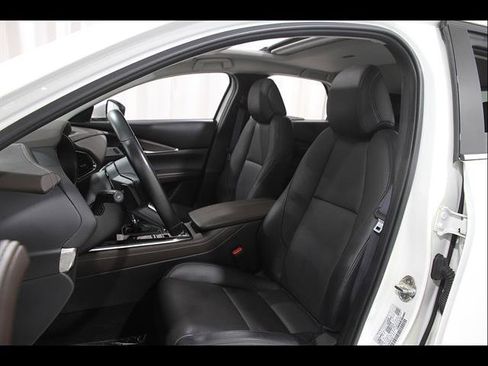 Certified 2023 MAZDA CX-30 AWD 2.5 S w/ Premium Package image 5