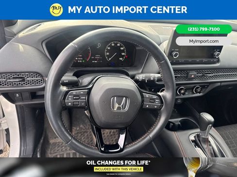 Used 2024 Honda HR-V Sport image 9