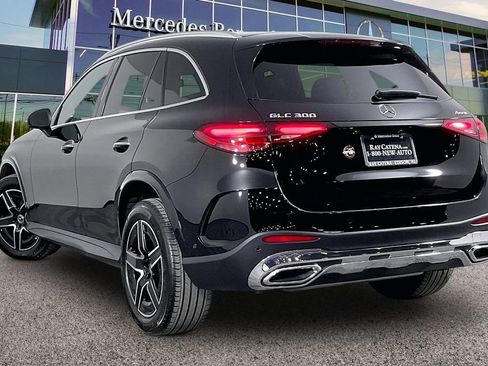 Used 2026 Mercedes-Benz GLC 300 4MATIC image 2