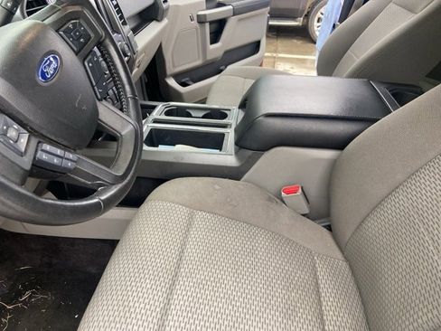 Used 2017 Ford F150 XLT w/ Equipment Group 302A Luxury image 8