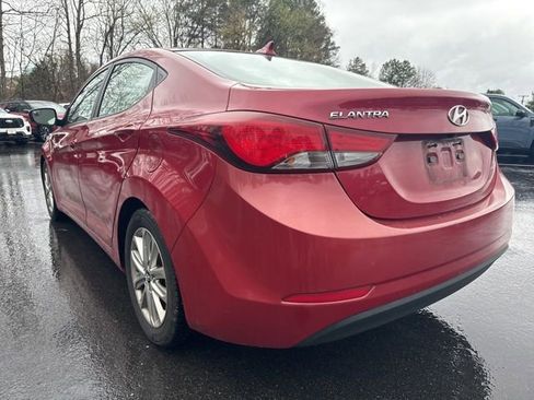 Used 2015 Hyundai Elantra SE w/ Option Group 02 image 3