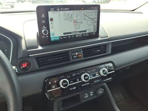 Used 2023 Honda Pilot Elite image 12