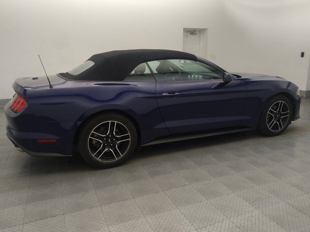 Used 2018 Ford Mustang Premium w/ Equipment Group 201A RWD image 10