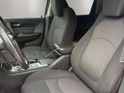 Used 2017 Chevrolet Traverse LT w/ Style and Technology Package AWD/4WD image 11
