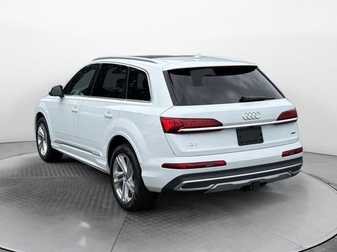 Used 2023 Audi Q7 2.0T Premium w/ Towing Package AWD/4WD image 5