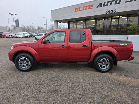 Used 2018 Nissan Frontier PRO-4X image 8