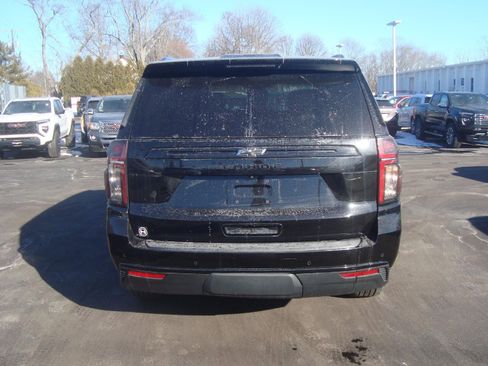 Used 2024 Chevrolet Tahoe Z71 w/ Luxury Package image 5