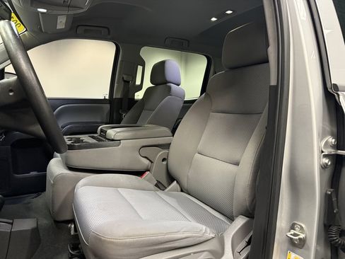 Used 2018 Chevrolet Silverado 1500 Custom w/ Custom Value Package image 23